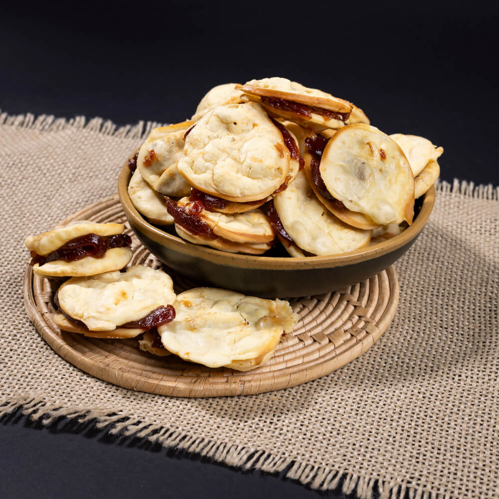 Biscoito de Provolone com Goiabada